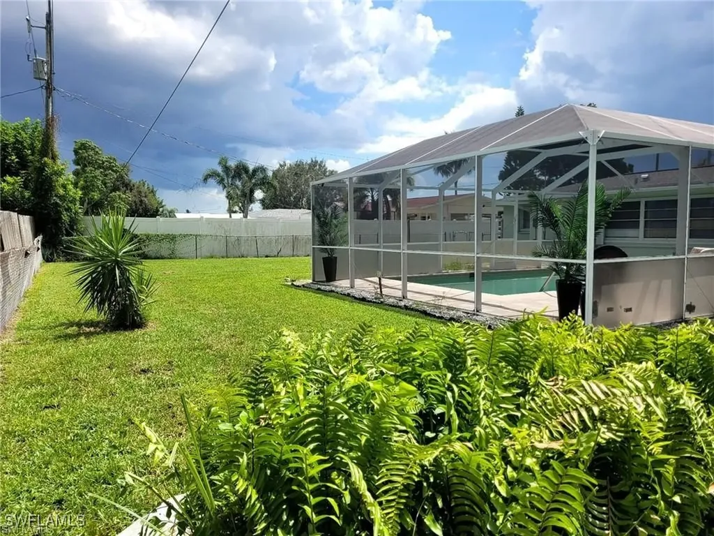2705 SE 17th Avenue Cape Coral FL 33904