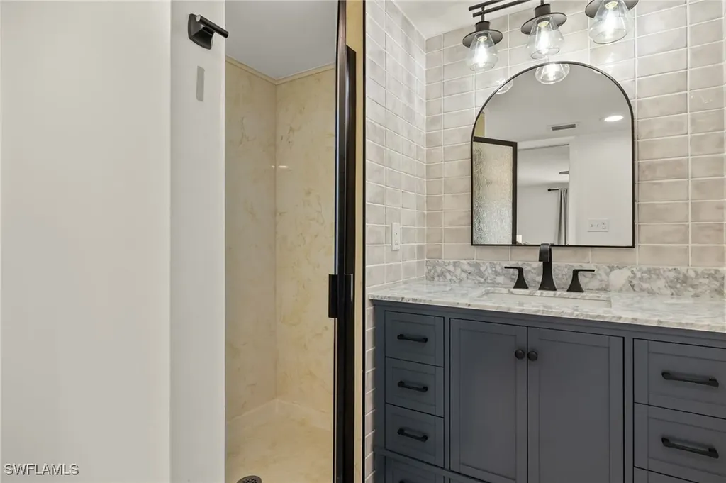 25464 Carney Circle Bonita Springs FL 34135