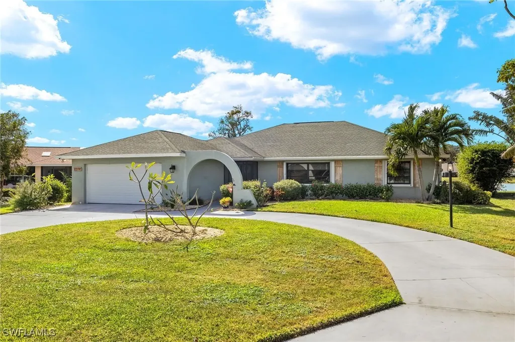 25464 Carney Circle Bonita Springs FL 34135