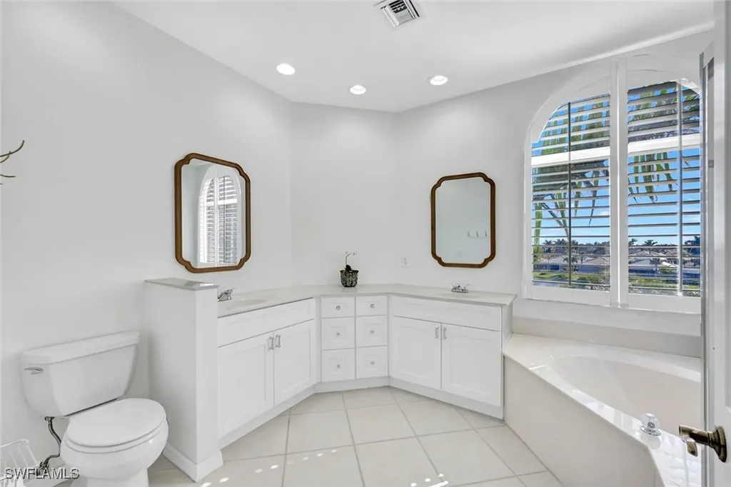 1540 Clermont Drive Naples FL 34109