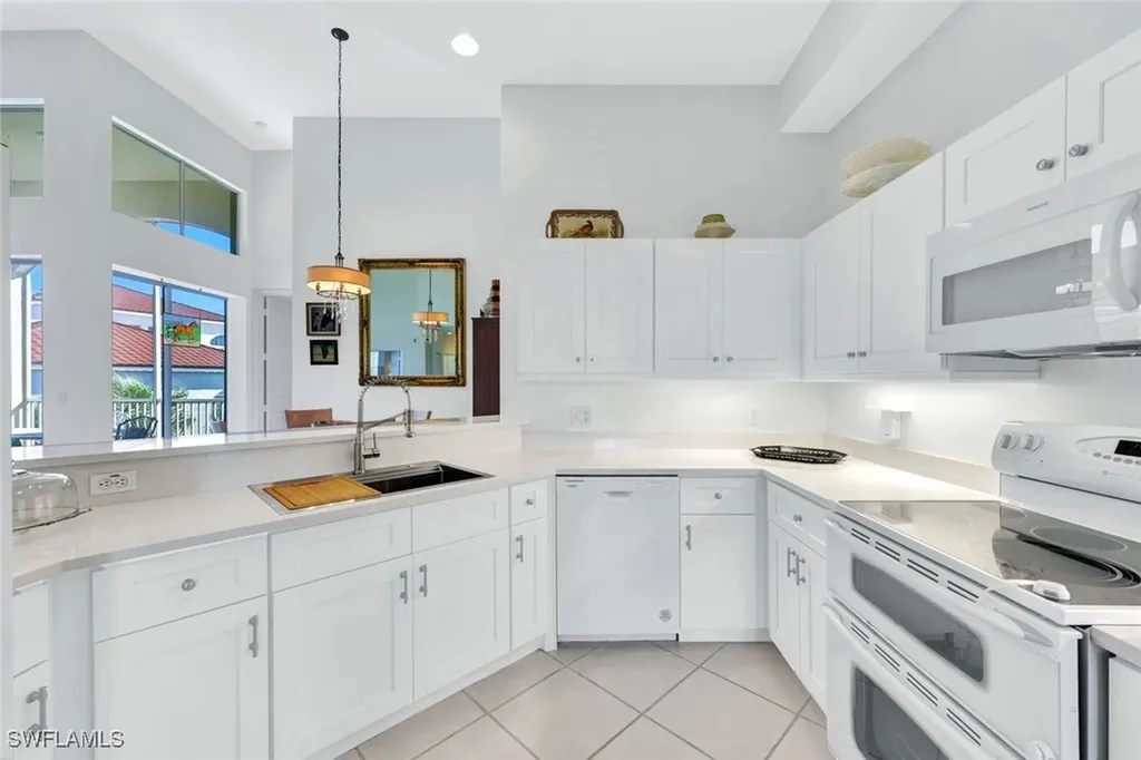 1540 Clermont Drive Naples FL 34109