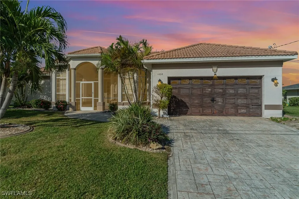 1236 SW 4th Court Cape Coral FL 33991