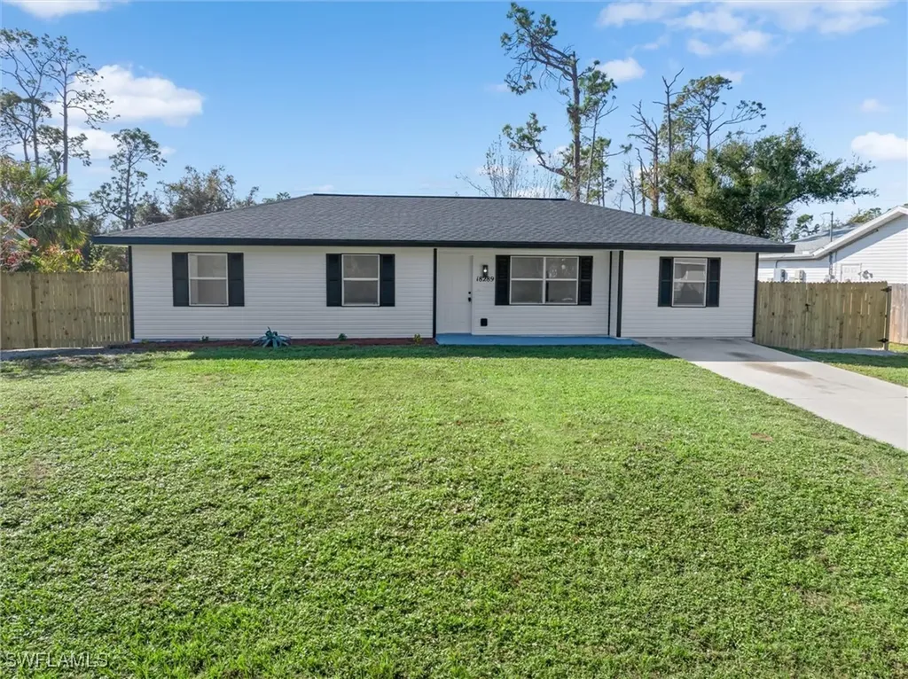 18289 Eblis Avenue Port Charlotte FL 33948