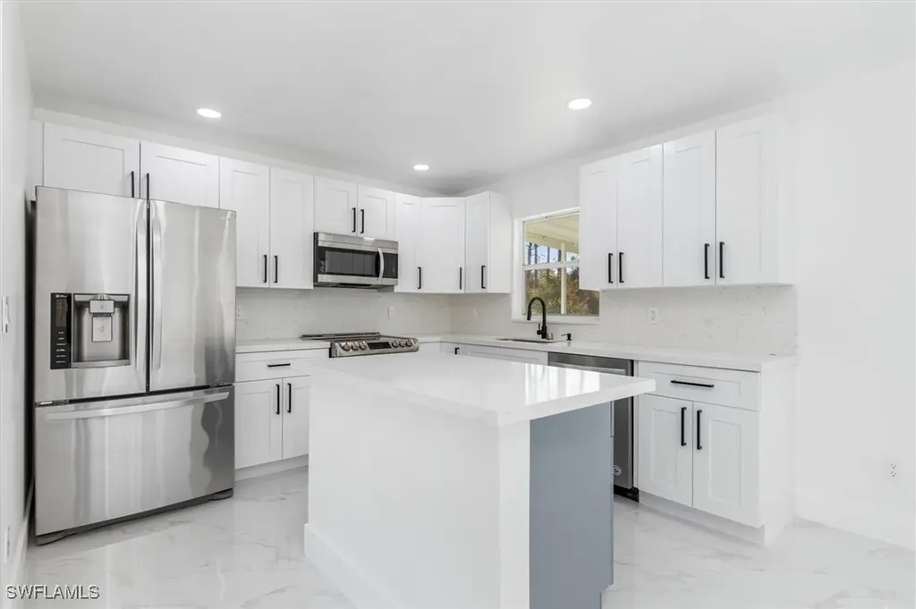 18289 Eblis Avenue Port Charlotte FL 33948