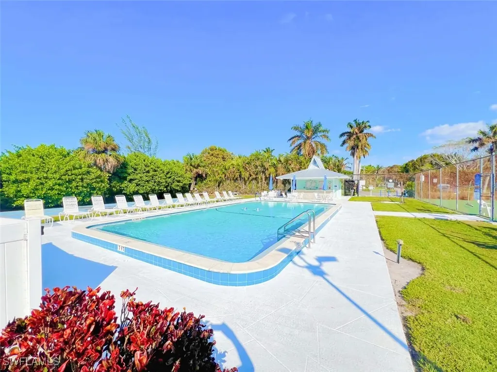 2297 Clipper Way Naples FL 34104