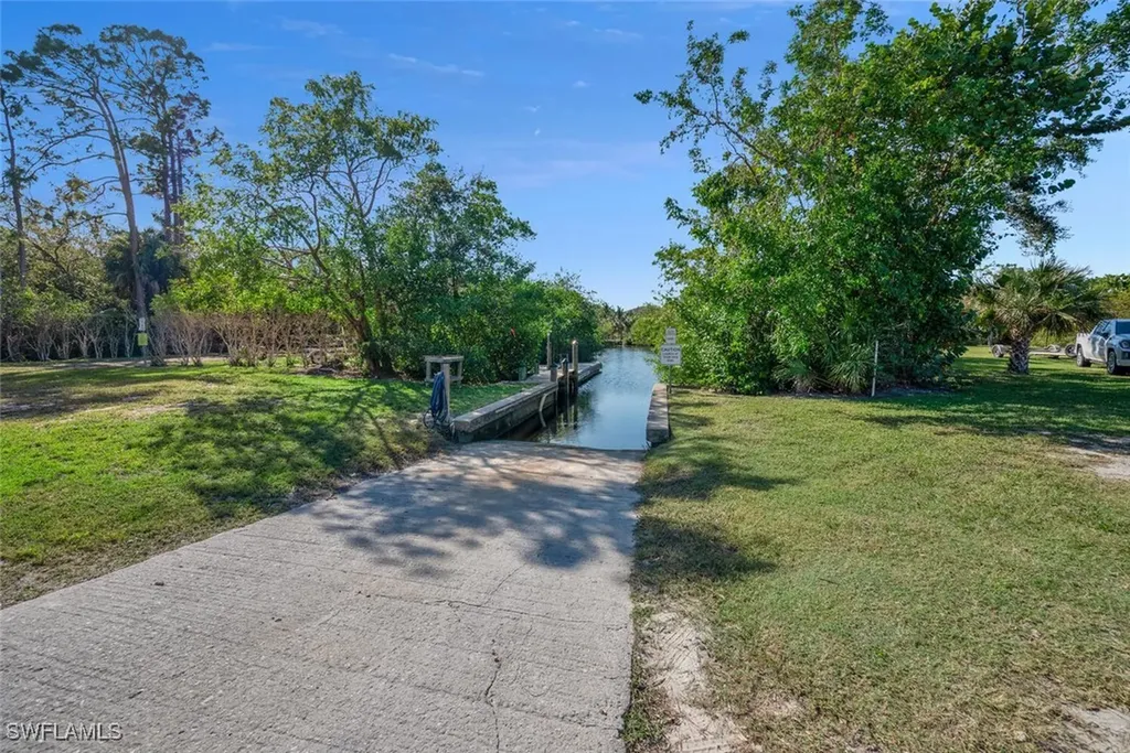 2297 Clipper Way Naples FL 34104