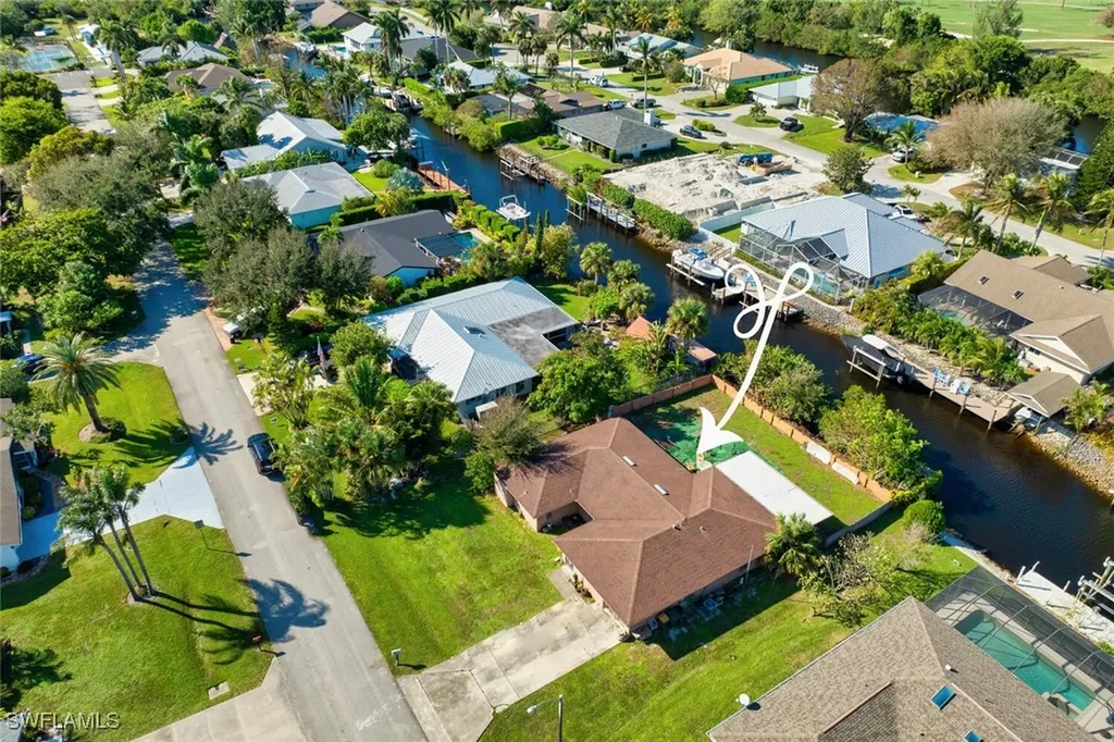 2297 Clipper Way Naples FL 34104