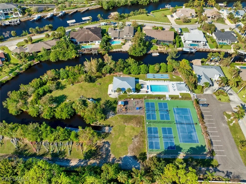 2297 Clipper Way Naples FL 34104