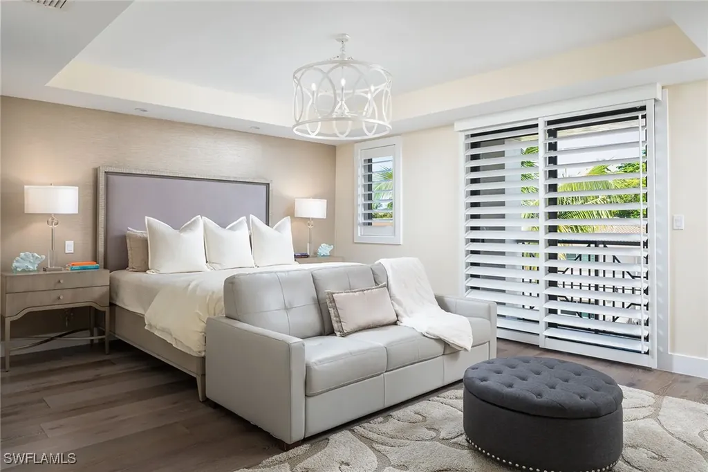 969 8th Avenue S Naples FL 34102