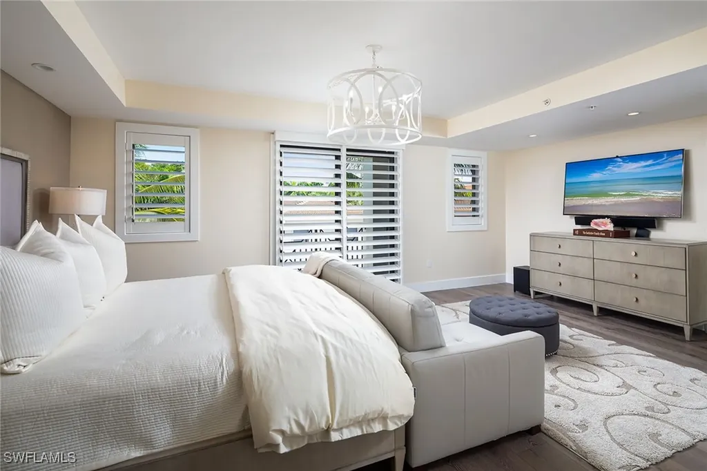 969 8th Avenue S Naples FL 34102