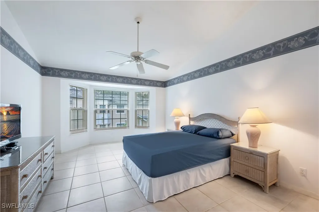 2852 Aintree Lane Naples FL 34112