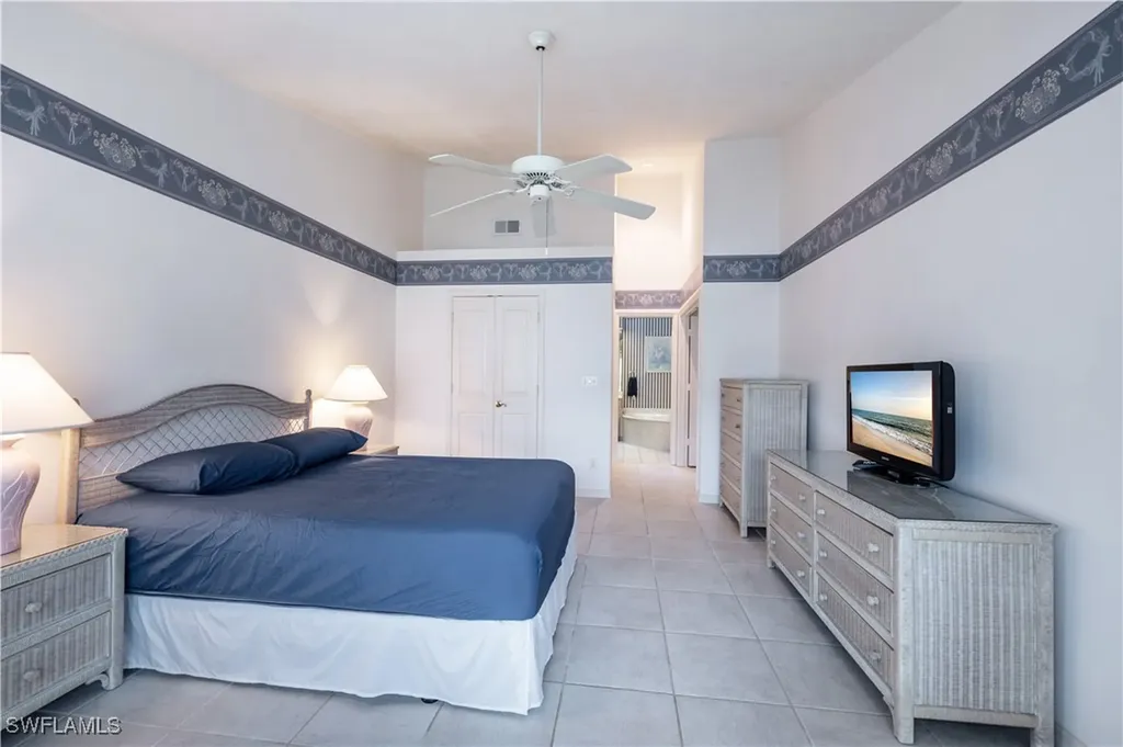 2852 Aintree Lane Naples FL 34112