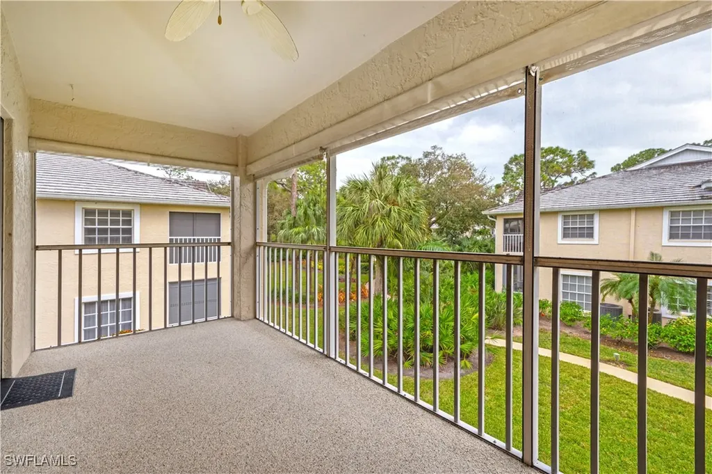 2852 Aintree Lane Naples FL 34112