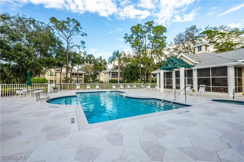 2852 Aintree Lane Naples FL 34112