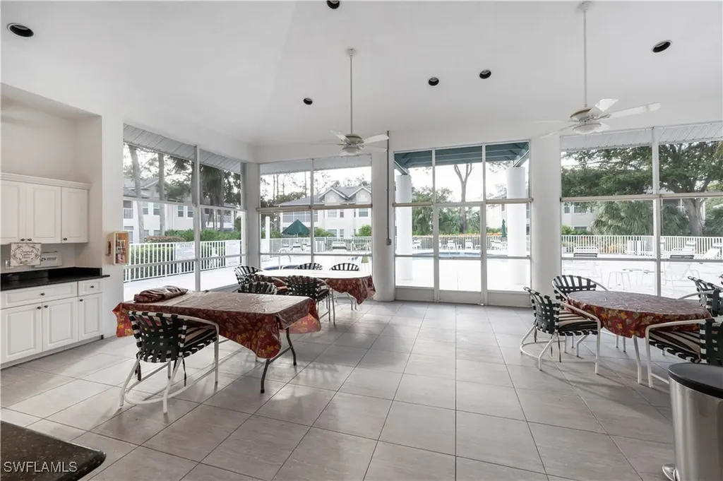 2852 Aintree Lane Naples FL 34112
