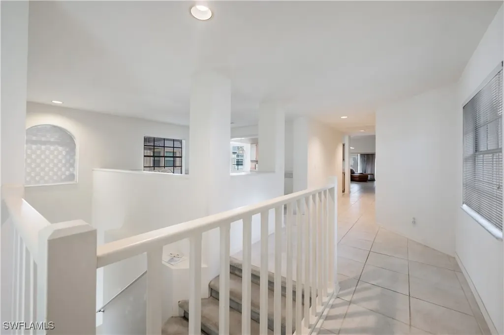 2852 Aintree Lane Naples FL 34112