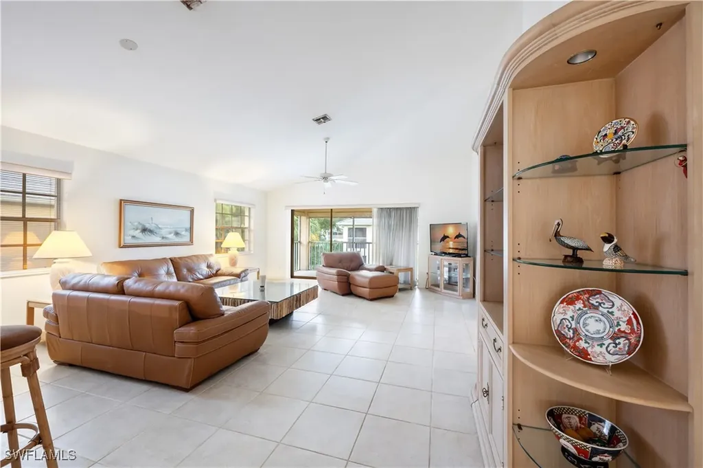 2852 Aintree Lane Naples FL 34112