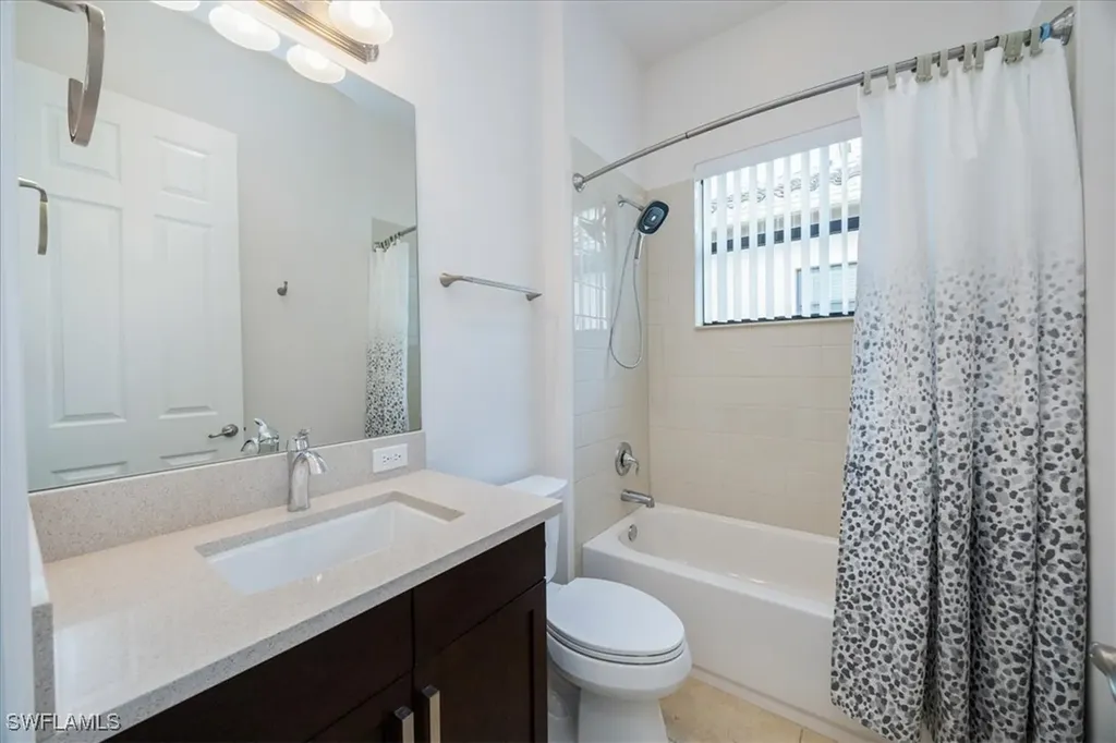 13715 Luna Drive Naples FL 34109