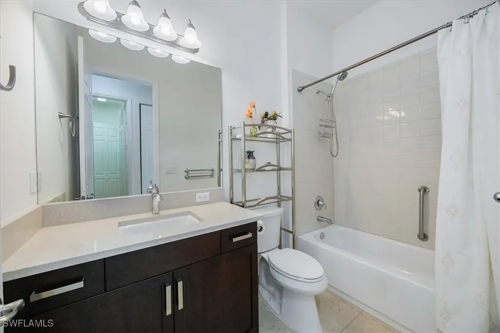 13715 Luna Drive Naples FL 34109