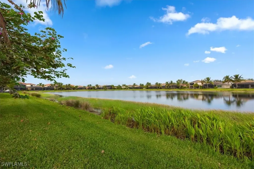 13715 Luna Drive Naples FL 34109