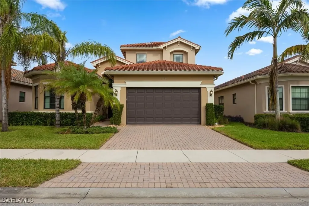 13715 Luna Drive Naples FL 34109
