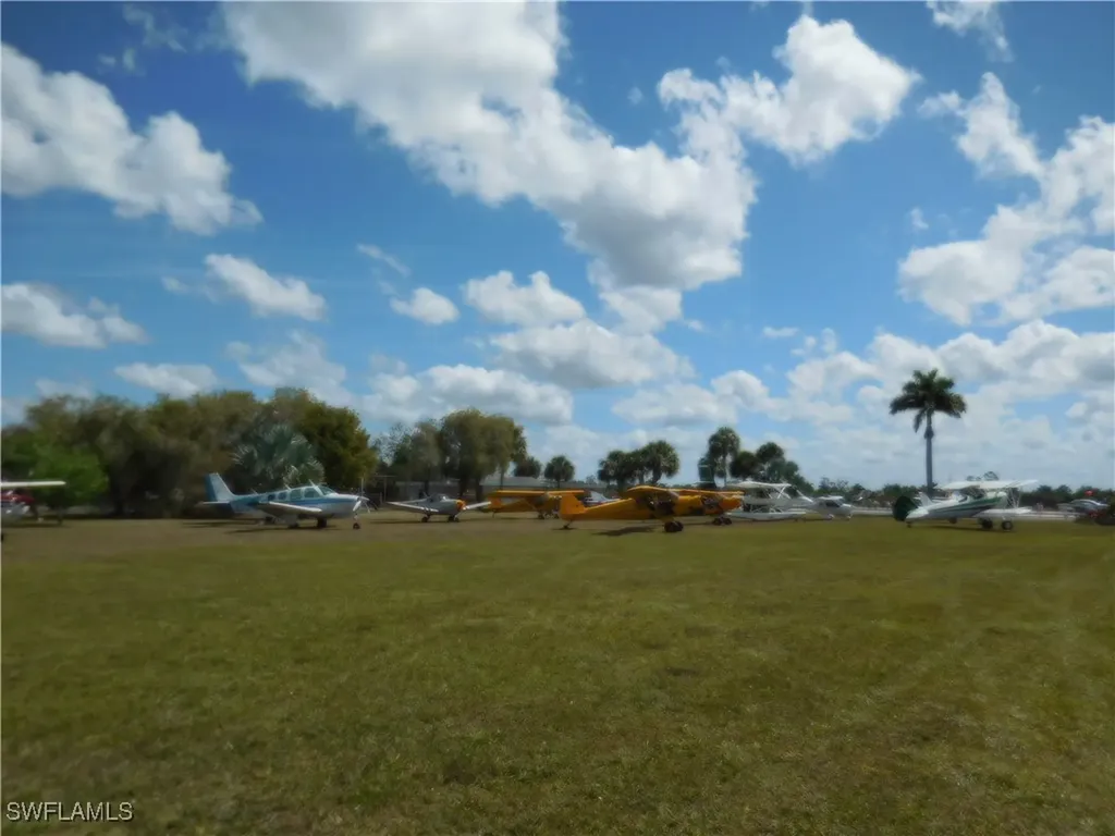 4085 Skyway Drive Lot#33 Naples FL 34112-2922