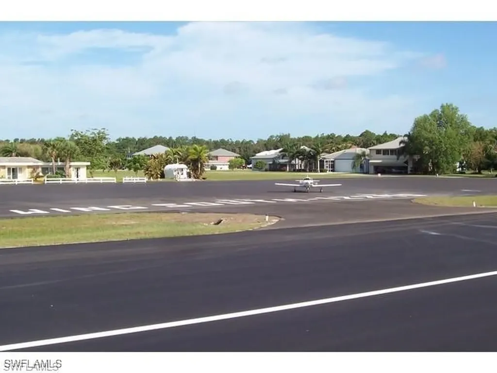 4085 Skyway Drive Lot#33 Naples FL 34112-2922