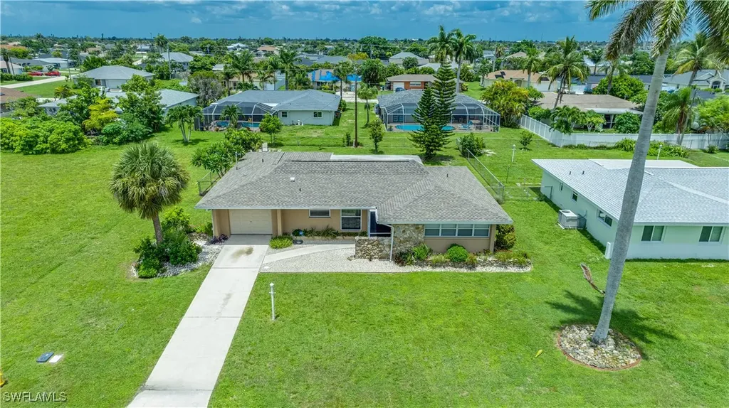 1313 SE 40th Street Cape Coral FL 33904