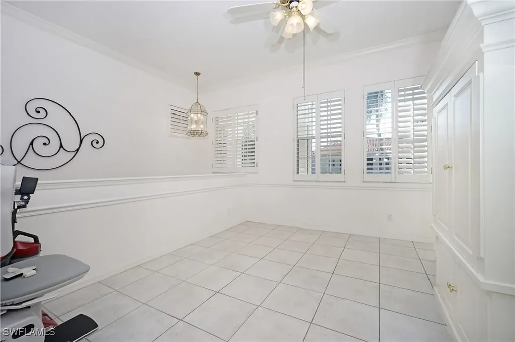 2100 L Ambiance Circle Naples FL 34108