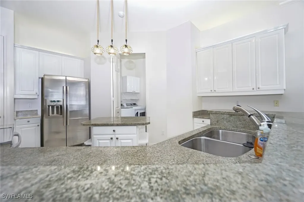 2100 L Ambiance Circle Naples FL 34108
