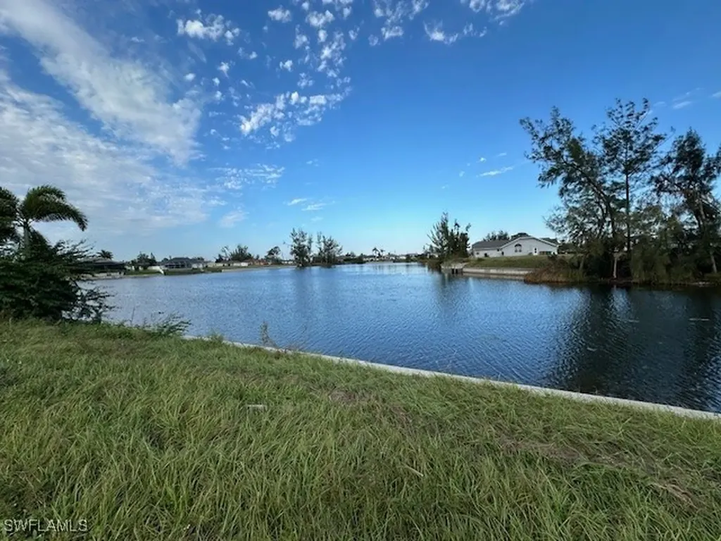 Cape Coral FL, 1228 NW 20th Avenue