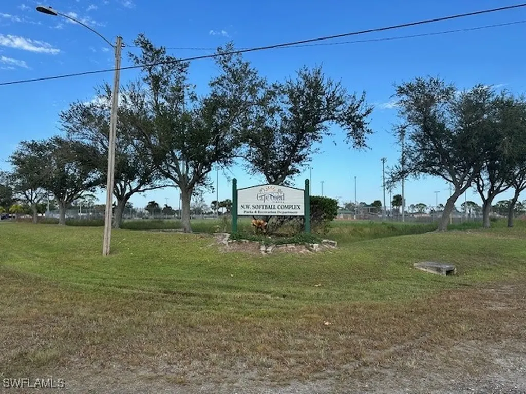 1228 NW 20th Avenue Cape Coral FL 33993