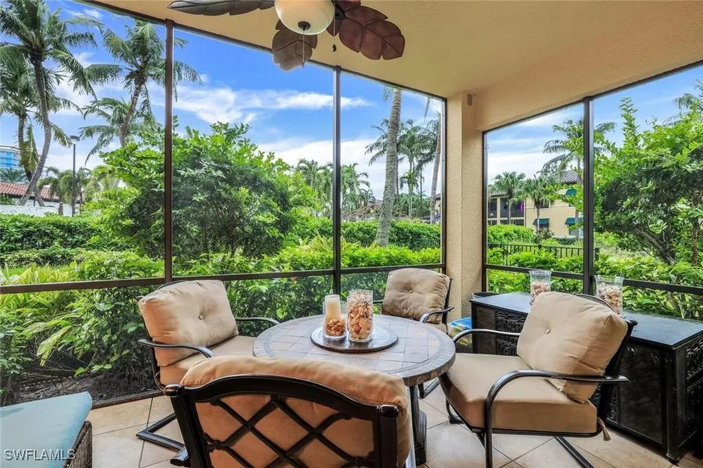 975 Sandpiper Street Naples FL 34102