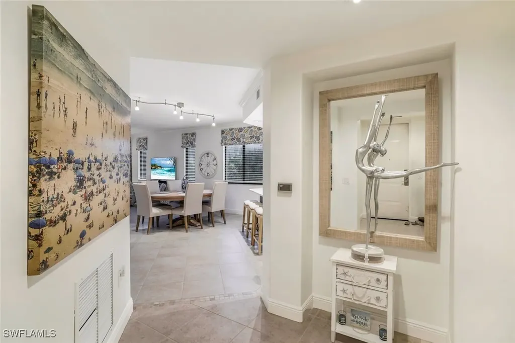 975 Sandpiper Street Naples FL 34102