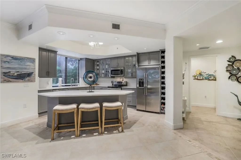 975 Sandpiper Street Naples FL 34102