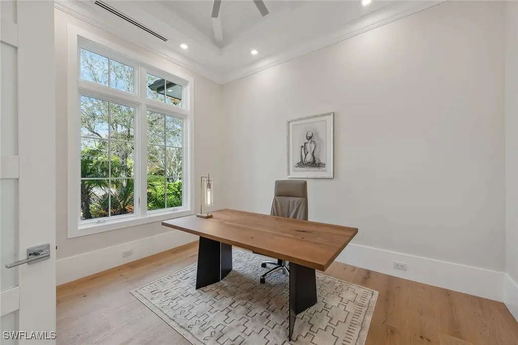 3280 Crayton Road Naples FL 34103