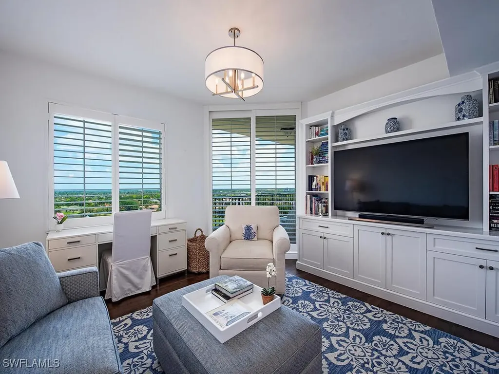 8960 Bay Colony Drive Naples FL 34108