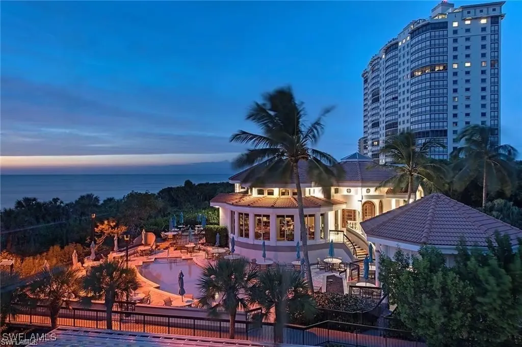 8960 Bay Colony Drive Naples FL 34108