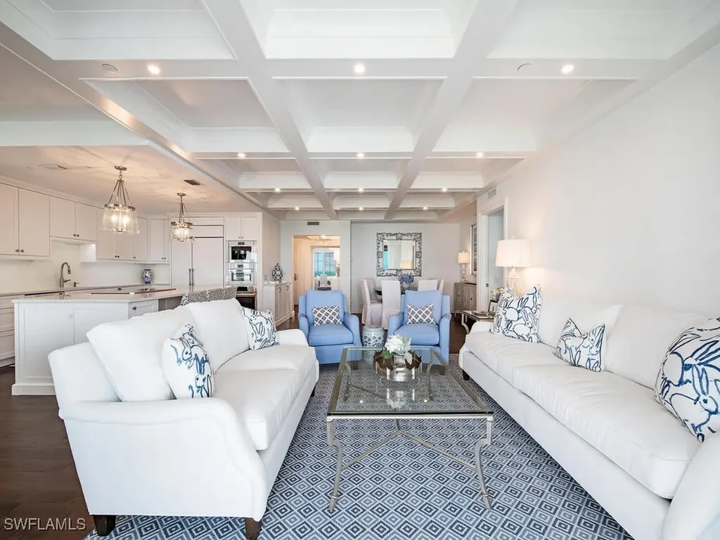 8960 Bay Colony Drive Naples FL 34108