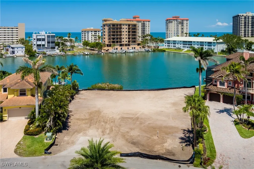 141 Conners Avenue Naples FL 34108