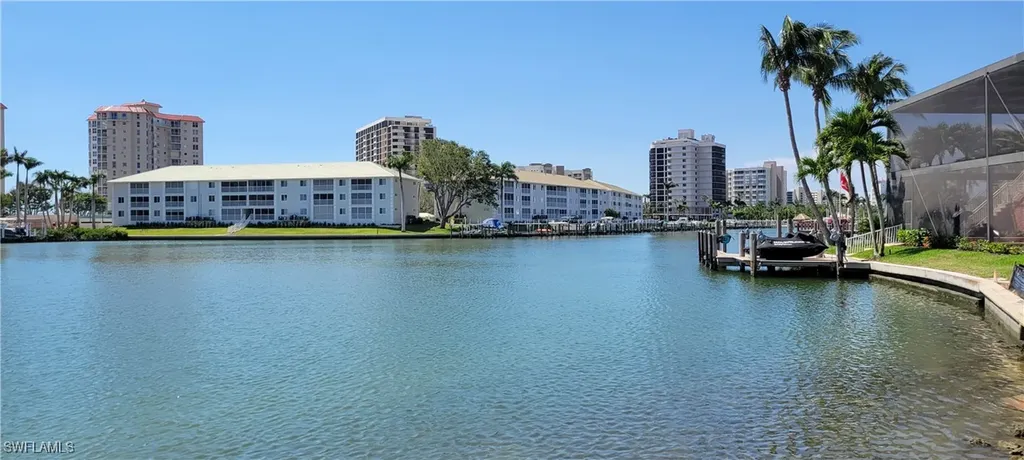 141 Conners Avenue Naples FL 34108
