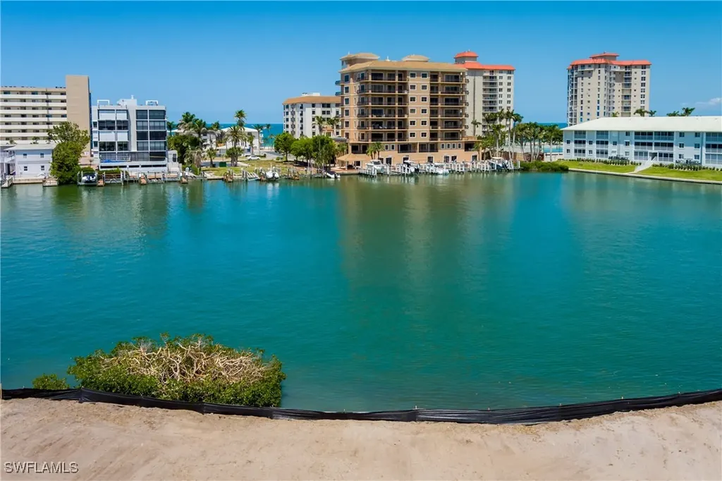 141 Conners Avenue Naples FL 34108