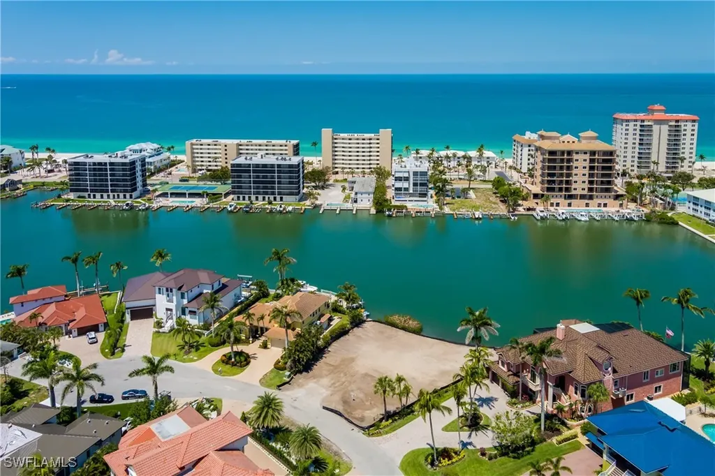 141 Conners Avenue Naples FL 34108