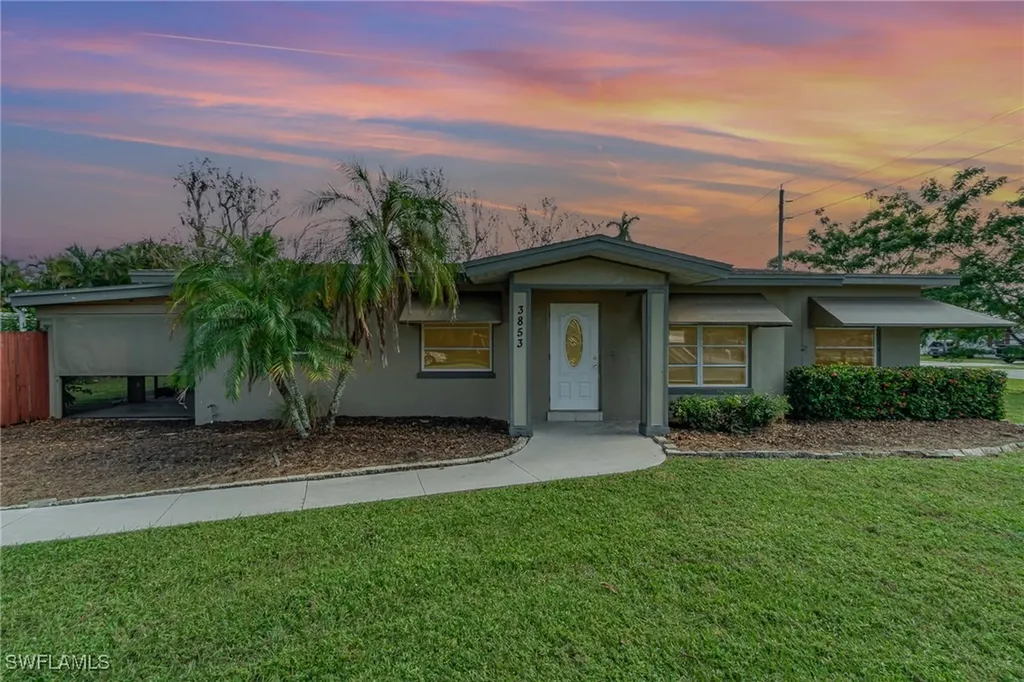 3853 Lake Street Fort Myers FL 33901