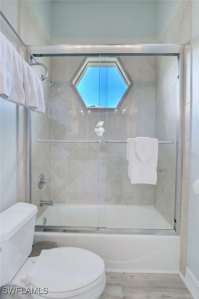 586 S Golf Drive Naples FL 34102