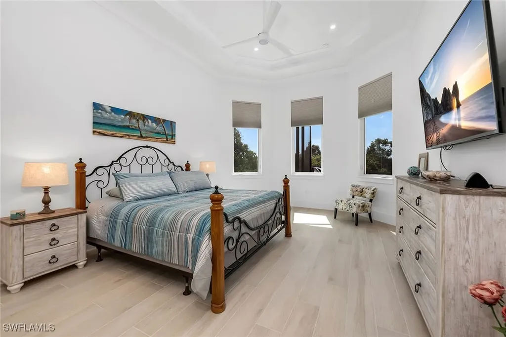 18601 Candletree Court Naples FL 34114