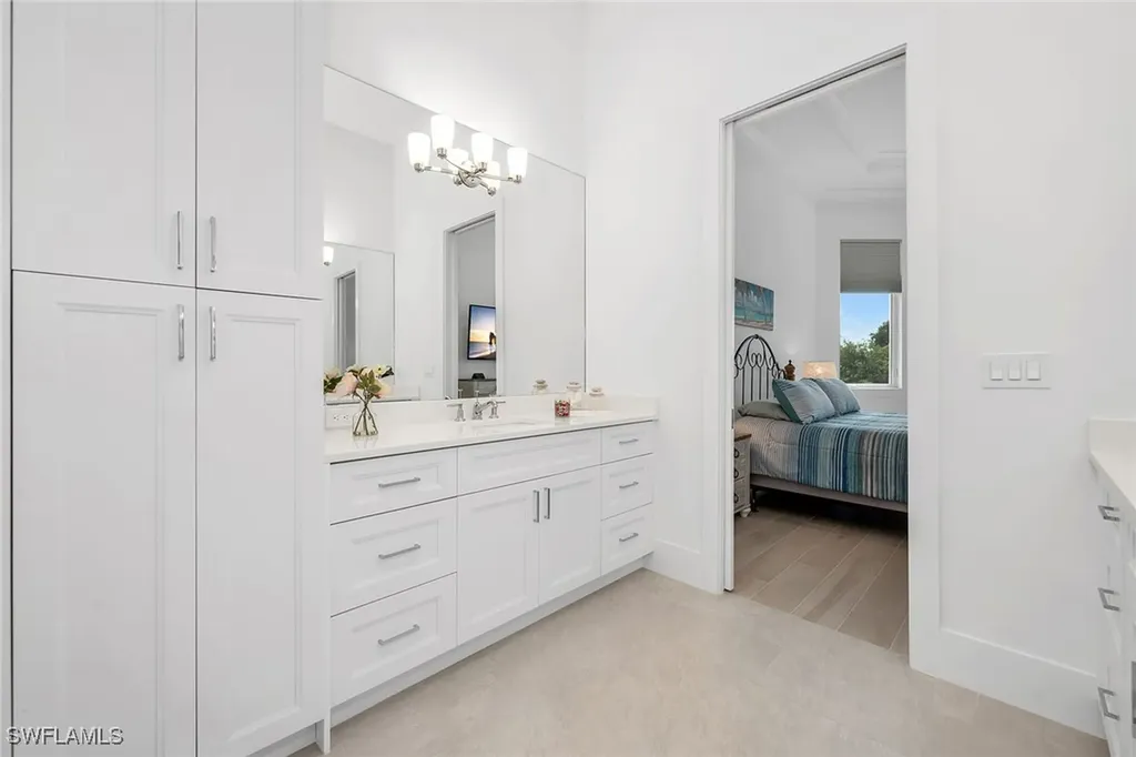 18601 Candletree Court Naples FL 34114