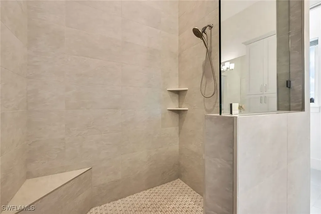 18601 Candletree Court Naples FL 34114