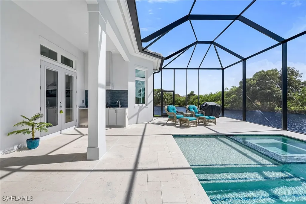 18601 Candletree Court Naples FL 34114