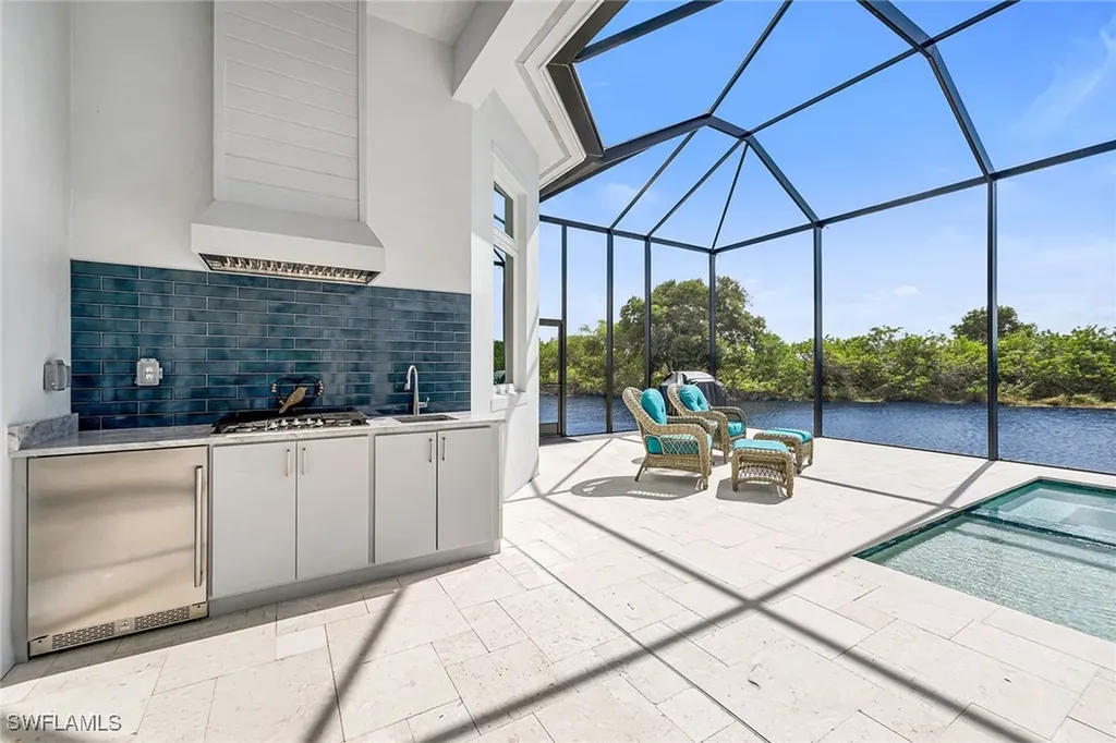 18601 Candletree Court Naples FL 34114